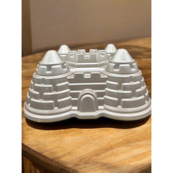 Castle Cake, Jello Mold Sand Castle Nordic ware? Cake Pan - Picture 2 of 5